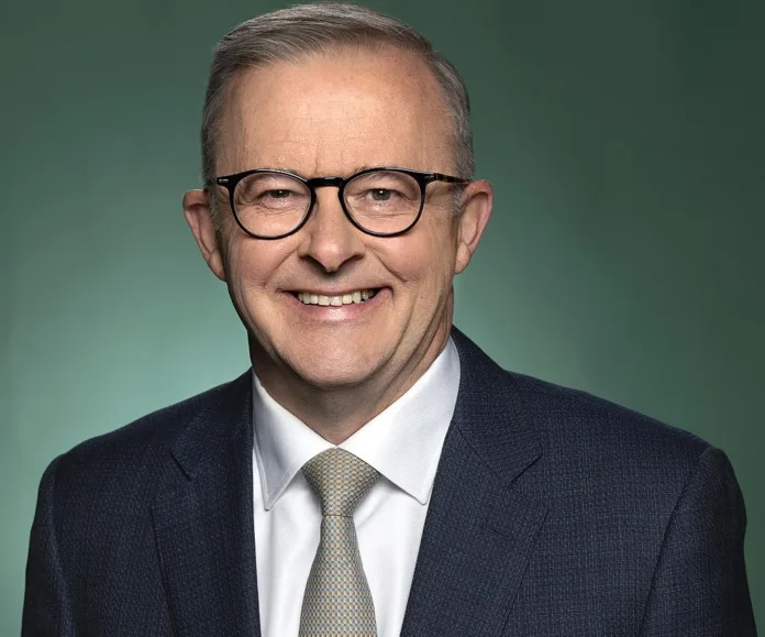 Prime Minister Defends RBA Amid Wayne Swan's Criticism