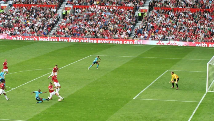 James Maddison Goal Stuns Keane Against Manchester United