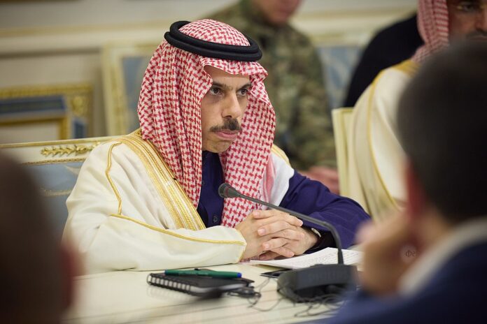 Arab League Cairo 2024: Saudi Minister Leads Palestinian Talks