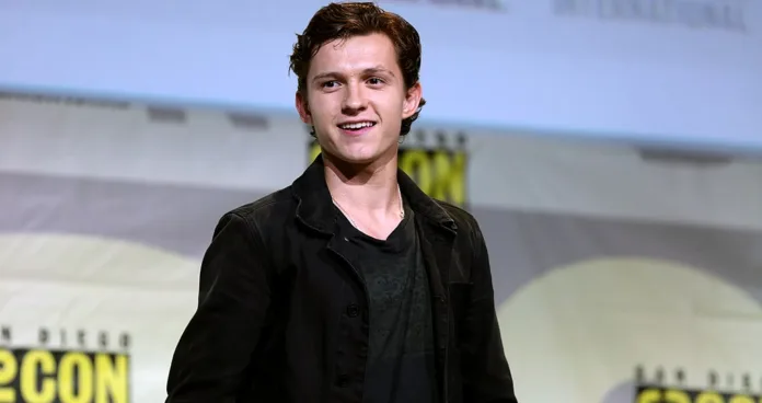 Tom Holland Debuts in West End with New Look