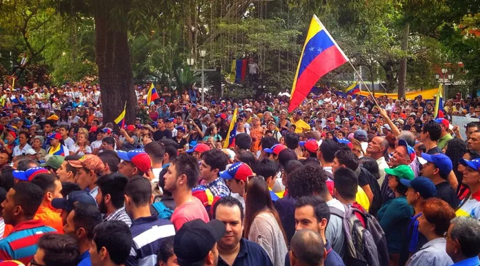 Venezuela Political Unrest 2025: Opposition Challenges Maduro