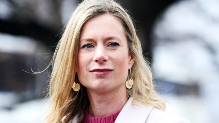 Rebecca White resigns