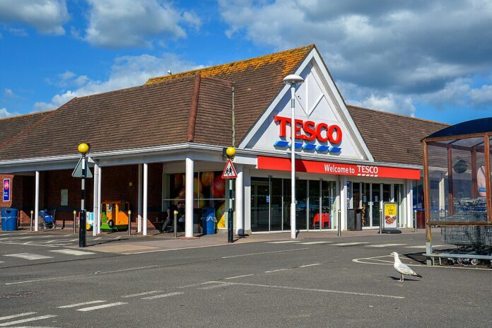 Tesco Installs Countdown-Locked Alcohol Cabinets in Welsh Stores