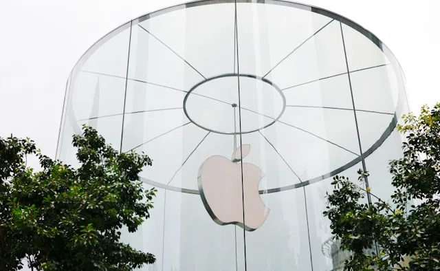 Apple Smart Glasses overshadowed as Meta leads market
