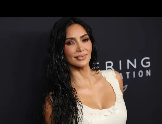 Kim Kardashian Testifies in Paris Robbery Trial
