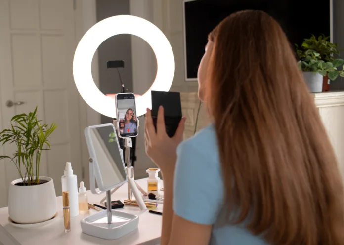 How OnlyFans Reshaped the Porn Industry and Made Billions