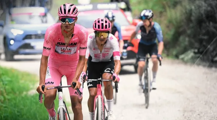 Simon Yates Wins 2025 Giro d’Italia After Del Toro and Carapaz