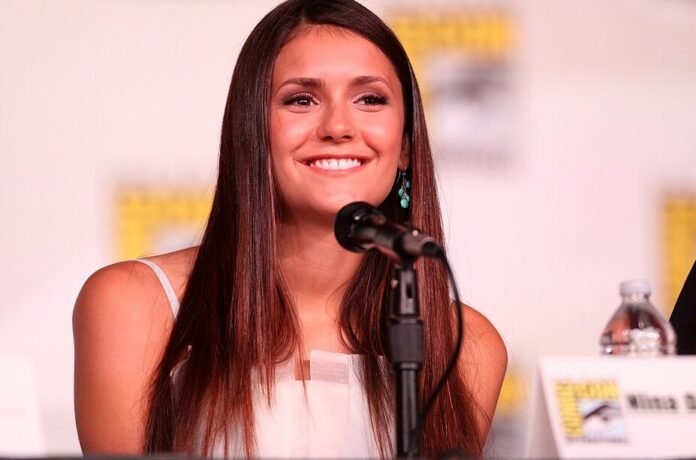 1024px-Nina_Dobrev_7604973216-e1742535651871