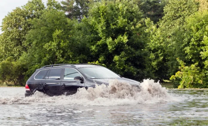 Southern England Floods as Severe Thunderstorm Hits