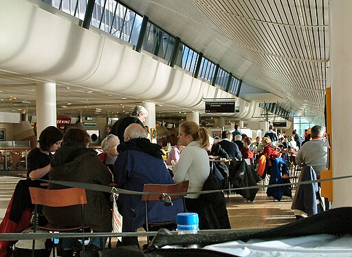 Airport Brawl: Suspect Shows No Regret After Punching Officer