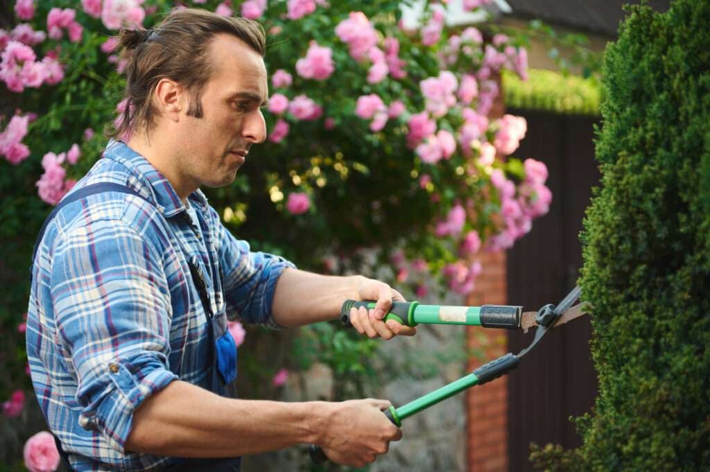 GARDEN DUTY