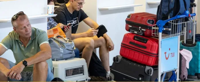 UK Radar Glitch Grounds Flights, Sparks Airport Chaos