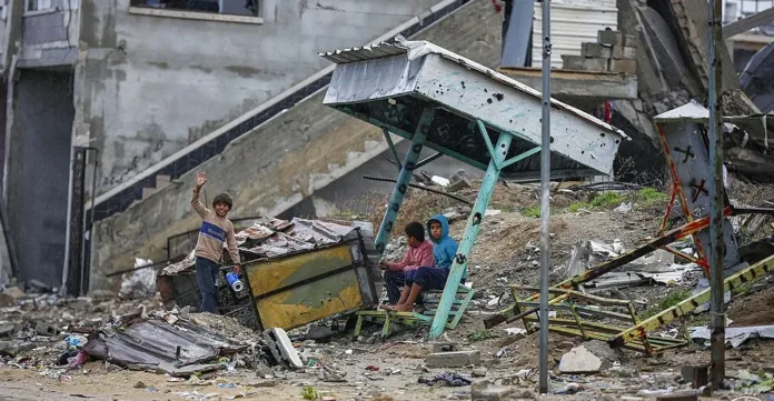 UK to Evacuate 300 Gaza Children for NHS Treatment