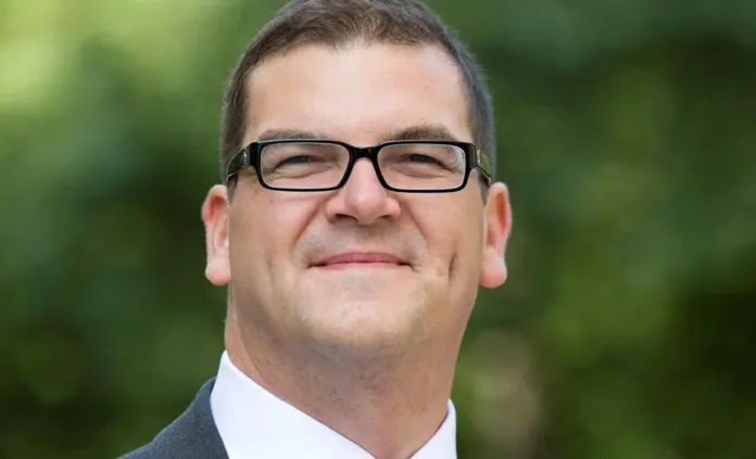 UK Spy Trial Fallout Deepens as Robbins Heads to China