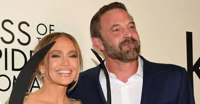 Jennifer Lopez Reunites with Ben Affleck at Kiss of the Spider Woman Premiere