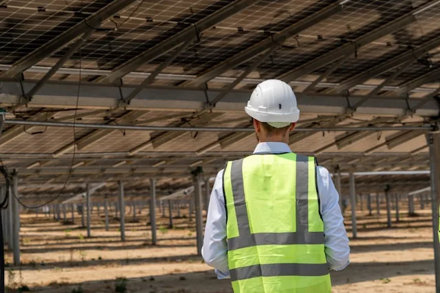 UK Government to Recruit 400,000 Workers Under New Green Energy Jobs Plan