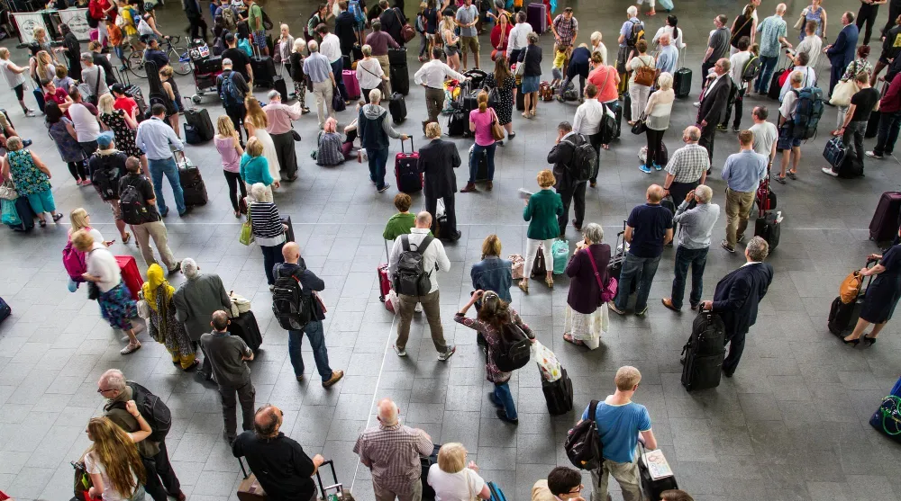 The Mumsnet Royal Family Effect: How Forums Shape Opinion