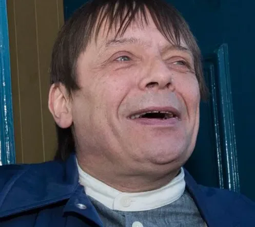 Tributes Pour In for Gary Mani Mounfield After Death