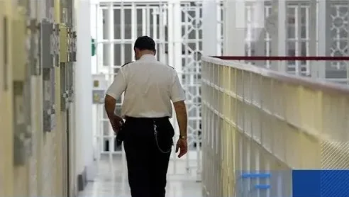 UK prison crisis as 91 prisoners wrongly released amid justice system turmoil