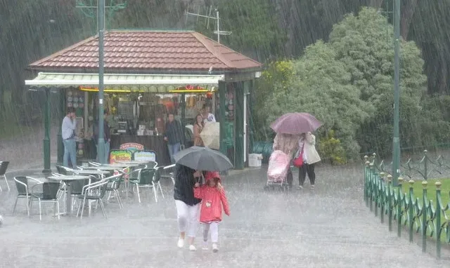 Amber Warning as Heavy Rain Threatens Wales This Weekend