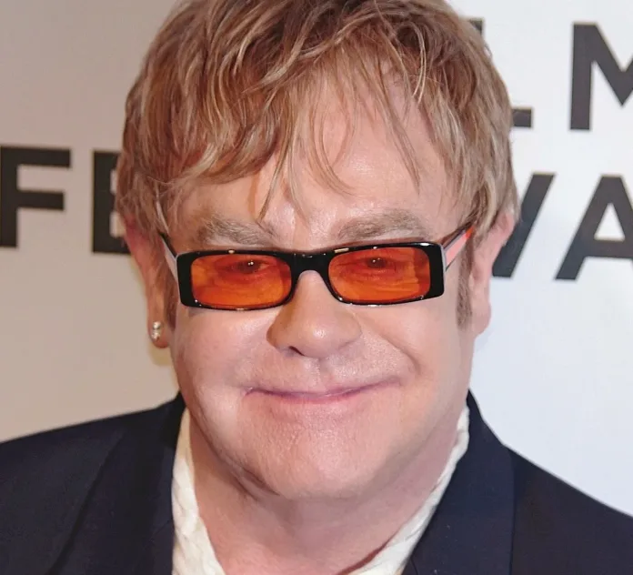 Elton John Leads Tributes After Valentino’s Death