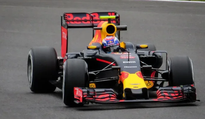 Isack Hadjar Crash Puts Red Bull F1 Test in Doubt