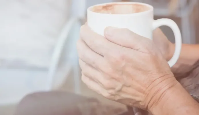 Tea and Coffee Linked to Lower Dementia Risk