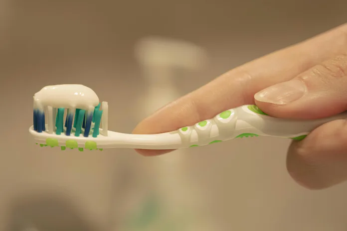 Brushing Teeth Three Times Daily May Reduce Dementia Risk