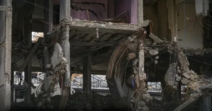 Markets Fall as Tehran Strikes and US-Iran Tensions Escalate