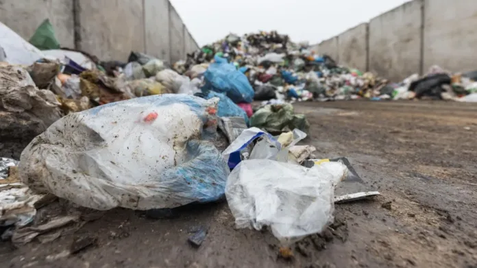 UK Waste Crackdown Targets Illegal Dumping Gangs