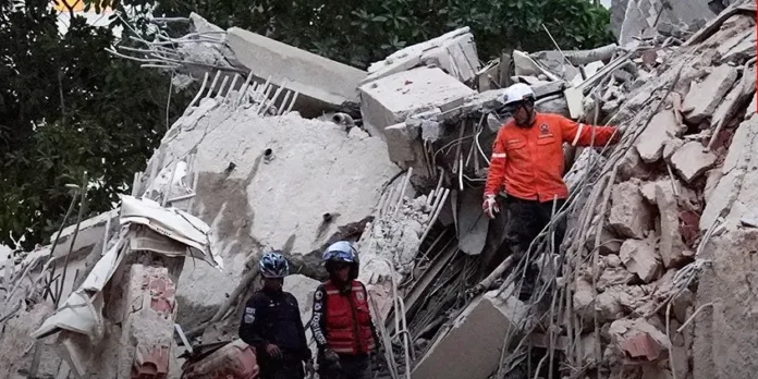 Venezuela Earthquakes Leave Dozens Dead as Rescue Efforts Continue