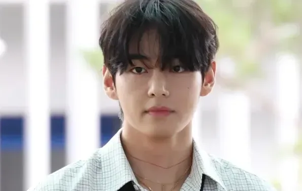 BTS V posing for a portrait