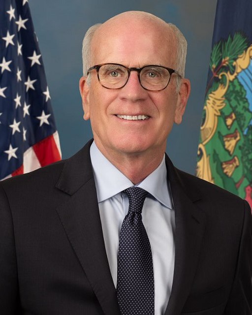 Senator Peter Welch Urges President Biden to Withdraw from Presidential Race