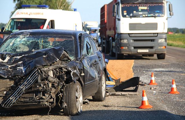 Newborn Dies in New Mexico Semitrailer Crash