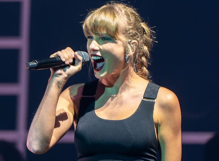 Taylor Swift’s Record-Breaking U.K. Chart Topper