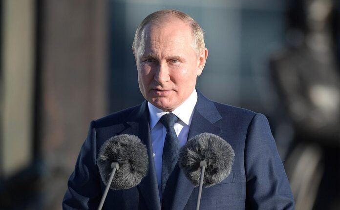 Putin Calls for Restraint Amid Iran-Israel Tensions