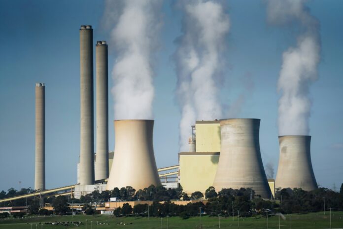 Climate Change Impact Ignored in Coal, Gas Approvals