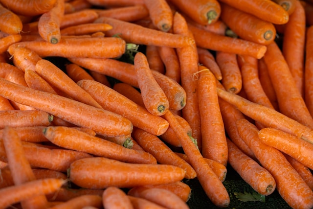 Baby Carrots Reduce Heart Attack and Cancer Risks: Study