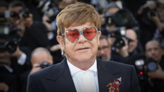 Elton John Reveals He Has Lost His Sight