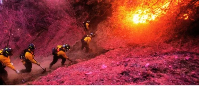 Over 50,000 Evacuated as Massive Wildfire Engulfs Castaic