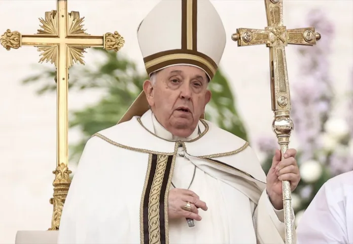 Pope Francis Hospitalised with Pneumonia