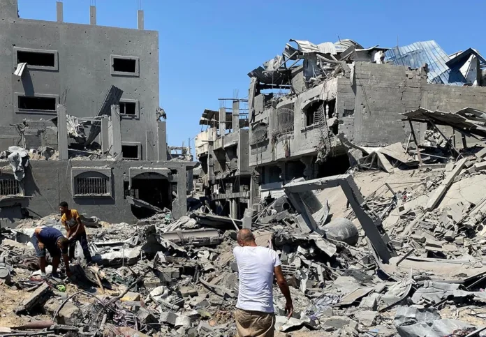 Six Palestinians Killed as Israeli Forces Intensify Offensive in Gaza