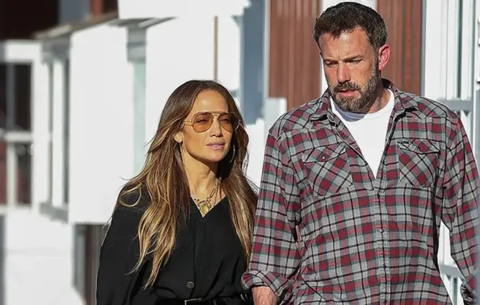 Jennifer Lopez Believes Ben Affleck is Facing a Midlife Crisis