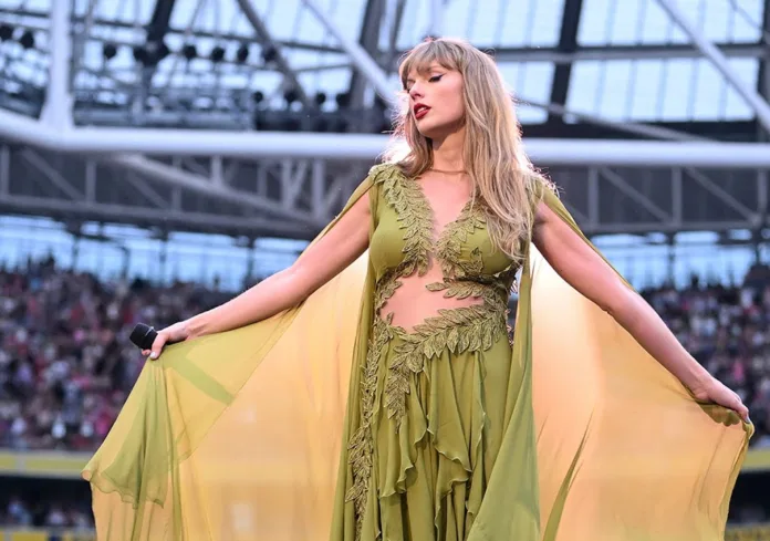 Taylor Swift Surprises London with 